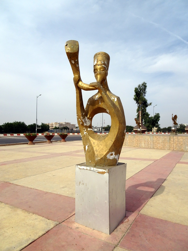 09Chad - N'Djamena - Monument of Independence _2015DSC00919